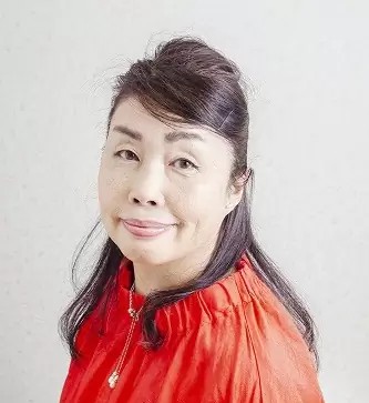 畠中るみ
